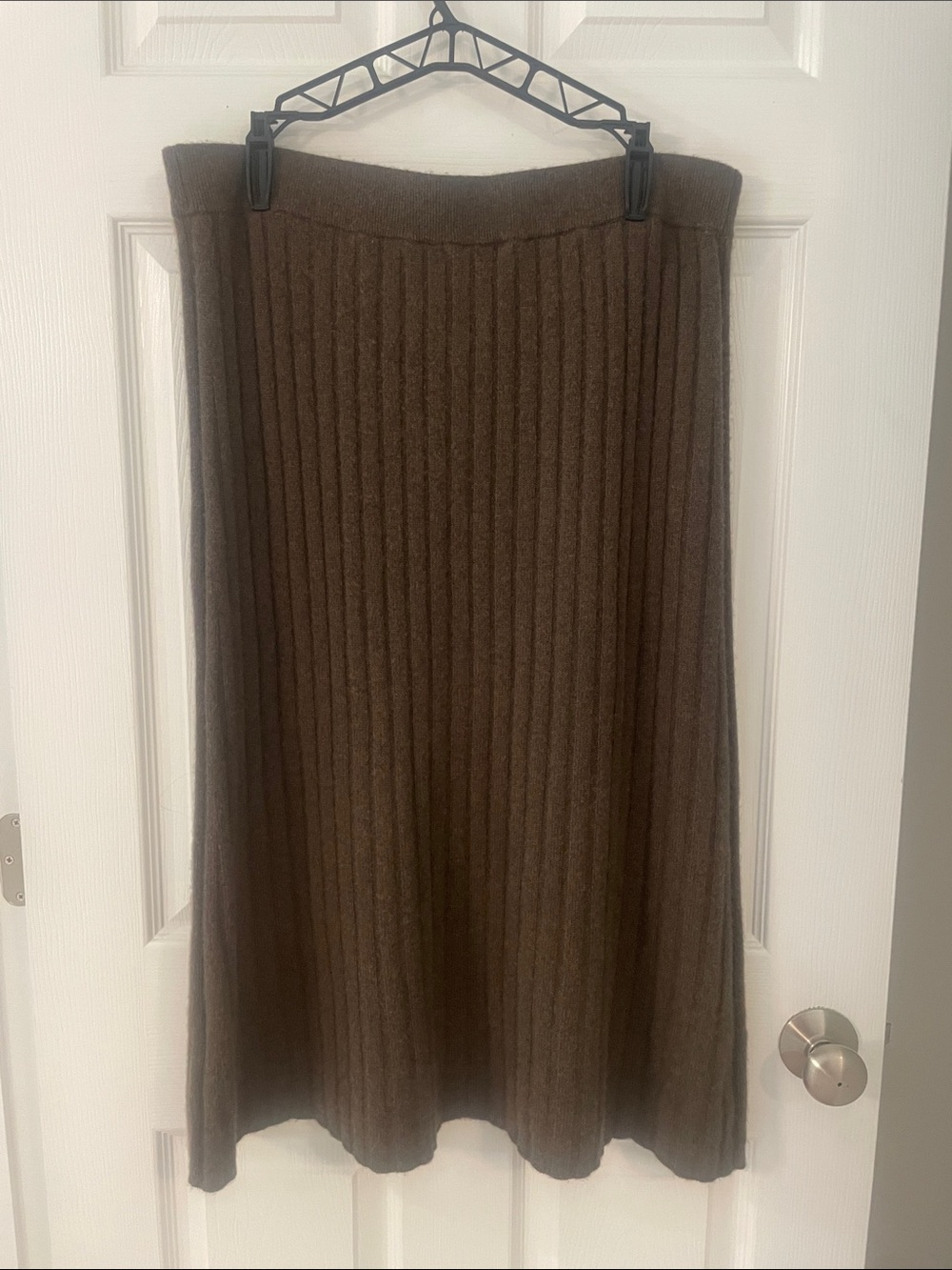 Quince Mongolian Cashmere Midi Skirt | Worn Once